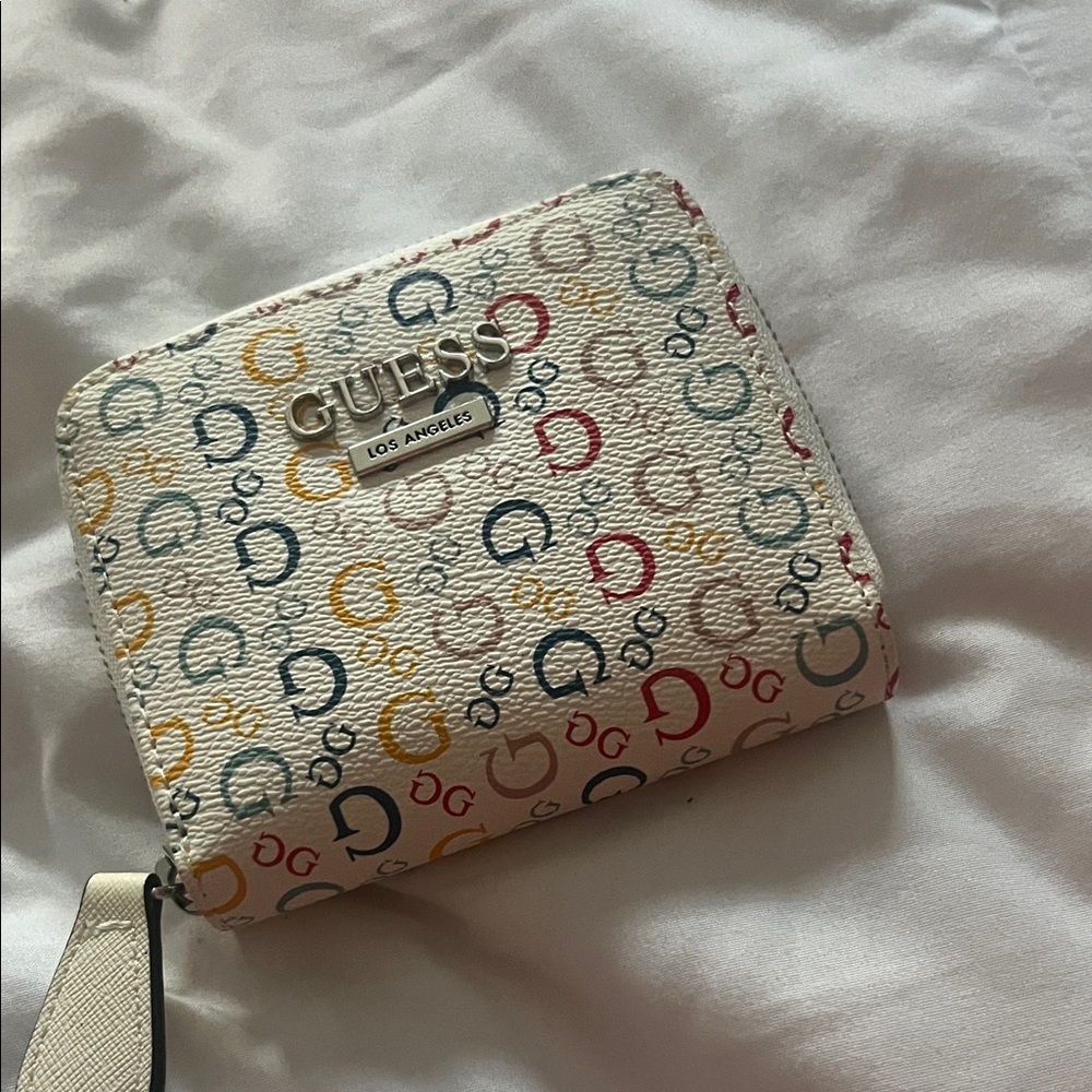 GUESS Multicolor Patterned Women's Wallet